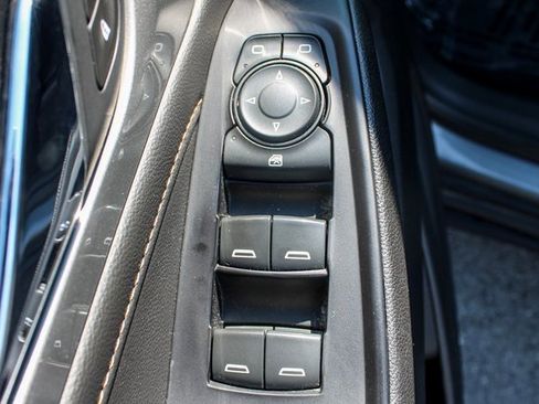 Used 2020 Chevrolet Traverse LS image 10