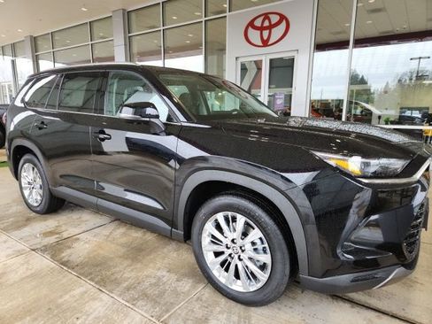 New 2026 Toyota Grand Highlander Platinum AWD/4WD image 4