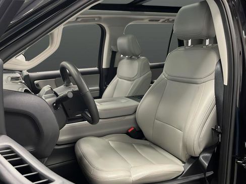 Used 2025 Ford Expedition Max Active AWD/4WD image 9