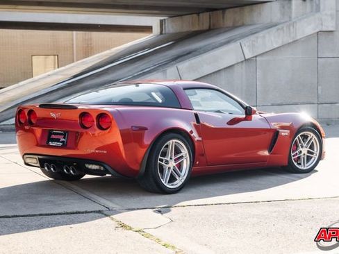 Used 2006 Chevrolet Corvette Z06 w/ Preferred Equipment Group image 7