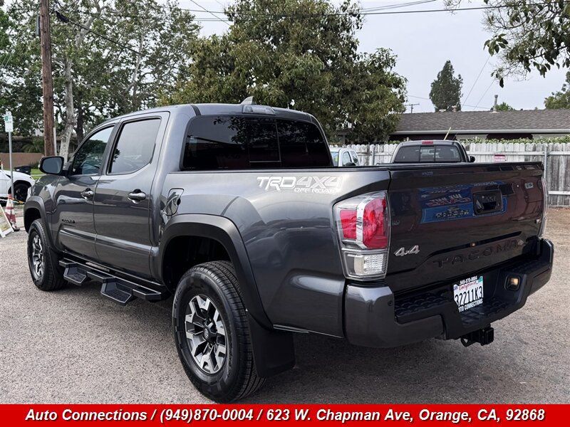 Used 2021 Toyota Tacoma TRD Off-Road w/ Technology Package AWD/4WD image 4