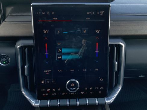 New 2026 GMC Acadia Denali Ultimate w/ LPO, Floor Liner Package image 45