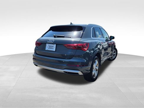 Used 2020 Audi Q3 2.0T Premium w/ Convenience Package AWD/4WD image 5