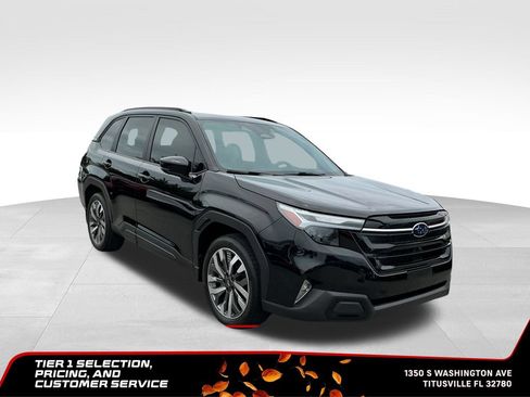 Used 2025 Subaru Forester Touring w/ Popular Package - Touring AWD/4WD image 11