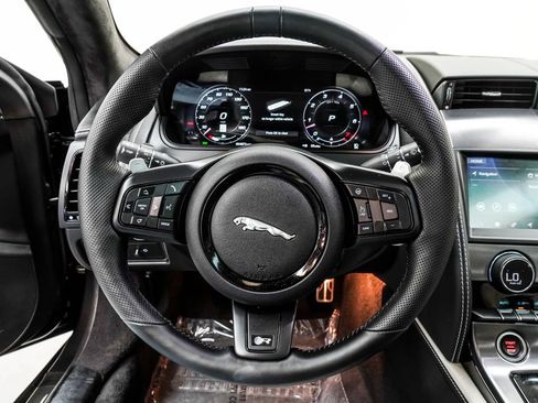 Used 2024 Jaguar F-TYPE R AWD/4WD image 20