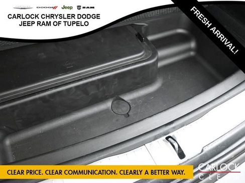 Used 2023 Jeep Grand Cherokee L Summit w/ Luxury Tech Group V image 47