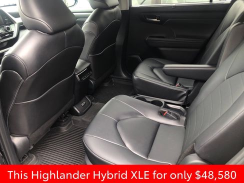 Used 2026 Toyota Highlander XLE AWD/4WD image 13