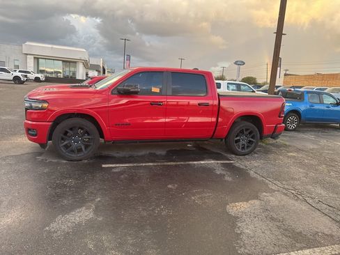 Used 2025 RAM 1500 Laramie w/ Night Edition image 7
