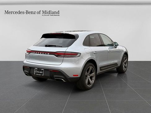 Used 2025 Porsche Macan AWD/4WD image 7
