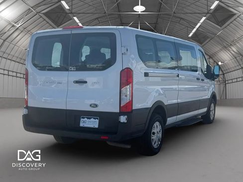 Used 2023 Ford Transit 350 XLT RWD image 5