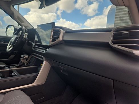 Used 2022 Toyota Tundra Limited image 23