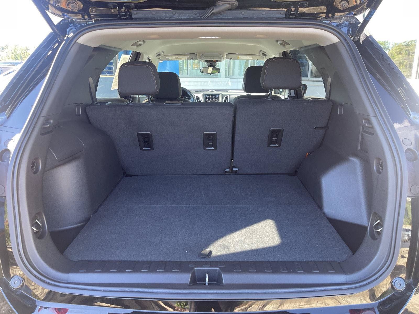 Used 2024 Chevrolet Equinox LT FWD image 35