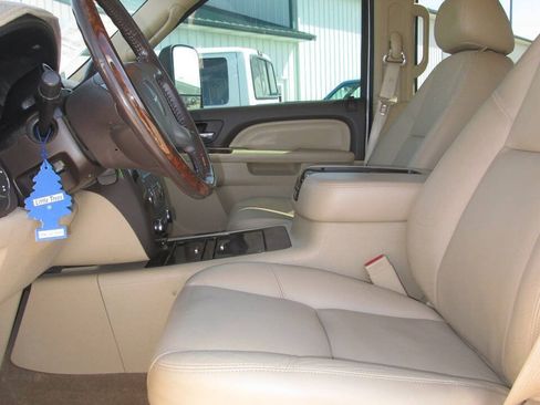 Used 2012 GMC Sierra 3500 Denali AWD/4WD image 22