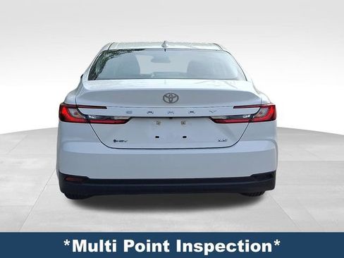 Used 2025 Toyota Camry LE image 6