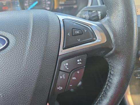 Used 2019 Ford Edge SEL w/ Equipment Group 201A FWD image 23