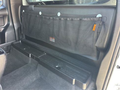 Used 2022 Toyota Tacoma SR RWD image 9