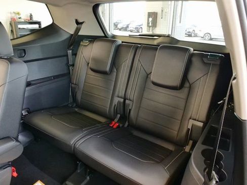 New 2026 Volkswagen Atlas SEL image 14