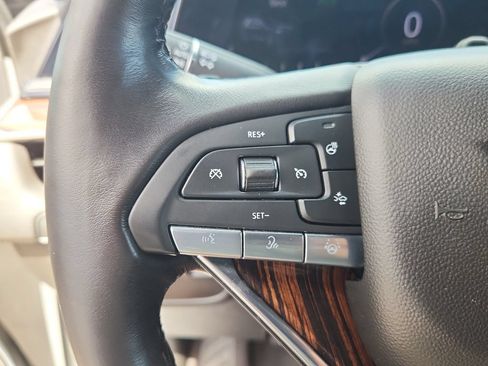 Used 2023 Cadillac Escalade ESV Premium Luxury AWD/4WD image 24