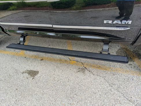 Used 2019 RAM 2500 Limited image 15