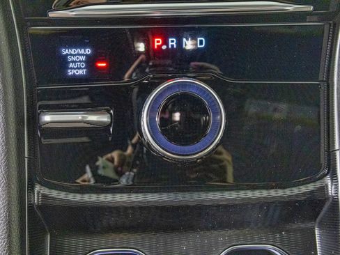 New 2025 Jeep Grand Cherokee L Limited w/ Black Appearance Package image 24