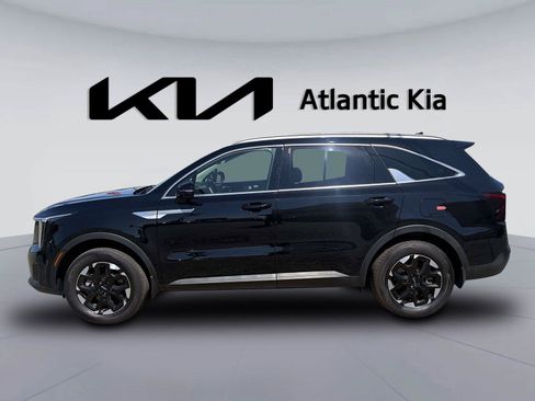Certified 2026 Kia Sorento S AWD/4WD image 11