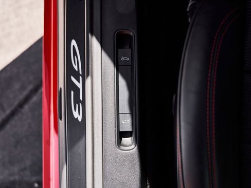 Used 2023 Porsche 911 GT3 RWD image 32