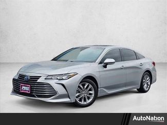 Used 2022 Toyota Avalon XLE w/ Moonroof Package video 1