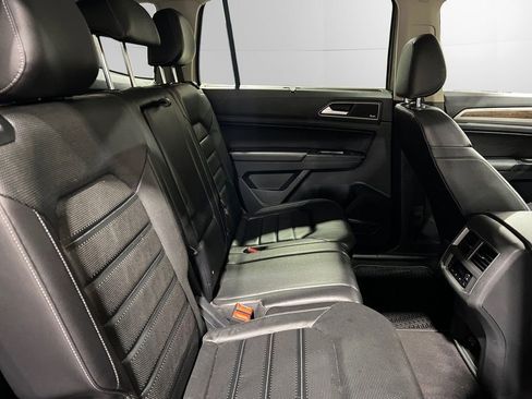 Used 2018 Volkswagen Atlas SEL Premium image 19