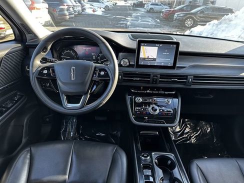 Certified 2022 Lincoln Corsair AWD w/ Equipment Group 101A image 13