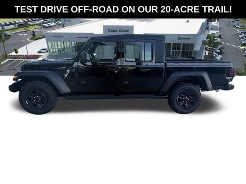 New 2026 Jeep Gladiator Sport image 8