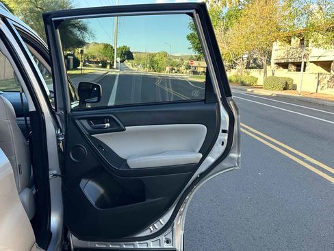 Used 2015 Subaru Forester 2.5i Limited image 45