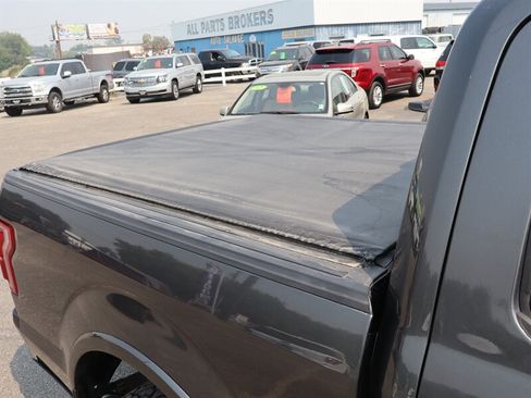 Used 2015 Ford F150 Lariat w/ Equipment Group 502A Luxury AWD/4WD image 14
