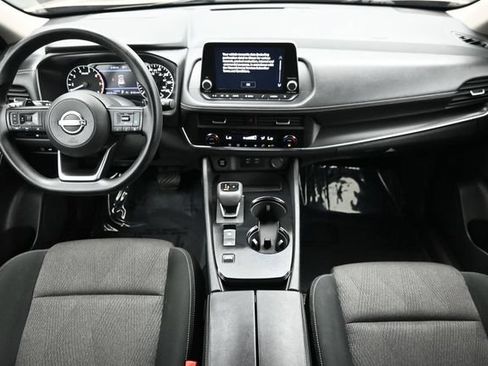 Used 2024 Nissan Rogue SV FWD image 11
