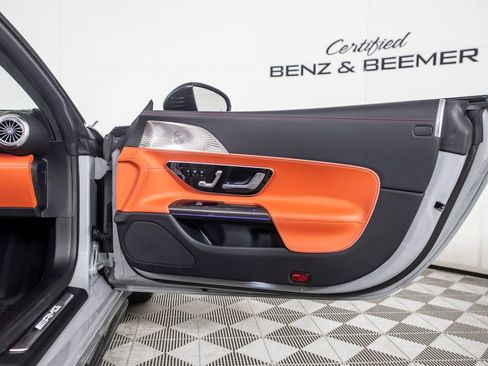 Used 2022 Mercedes-Benz SL 63 AMG 4MATIC image 19