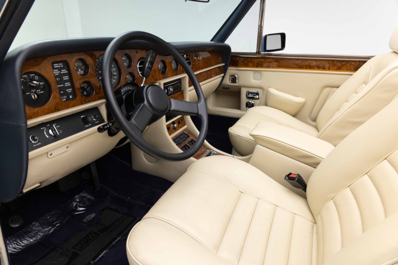 Used 1989 Rolls-Royce Corniche II RWD image 18