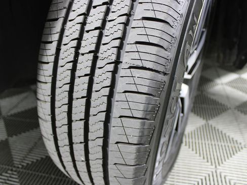 Used 2022 Volkswagen Atlas SE image 42