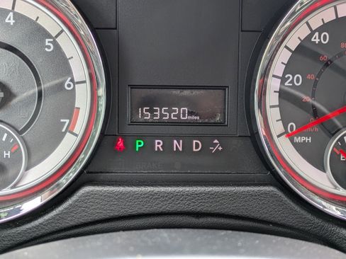 Used 2012 Dodge Grand Caravan SXT FWD image 23