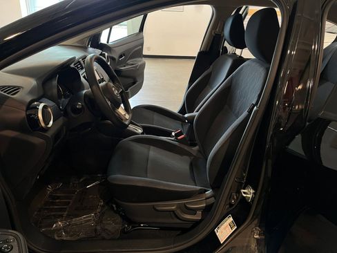 Used 2025 Nissan Versa SV FWD image 25