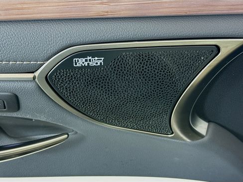 Used 2024 Lexus ES 350 w/ Accessory Package (Z2) FWD image 20