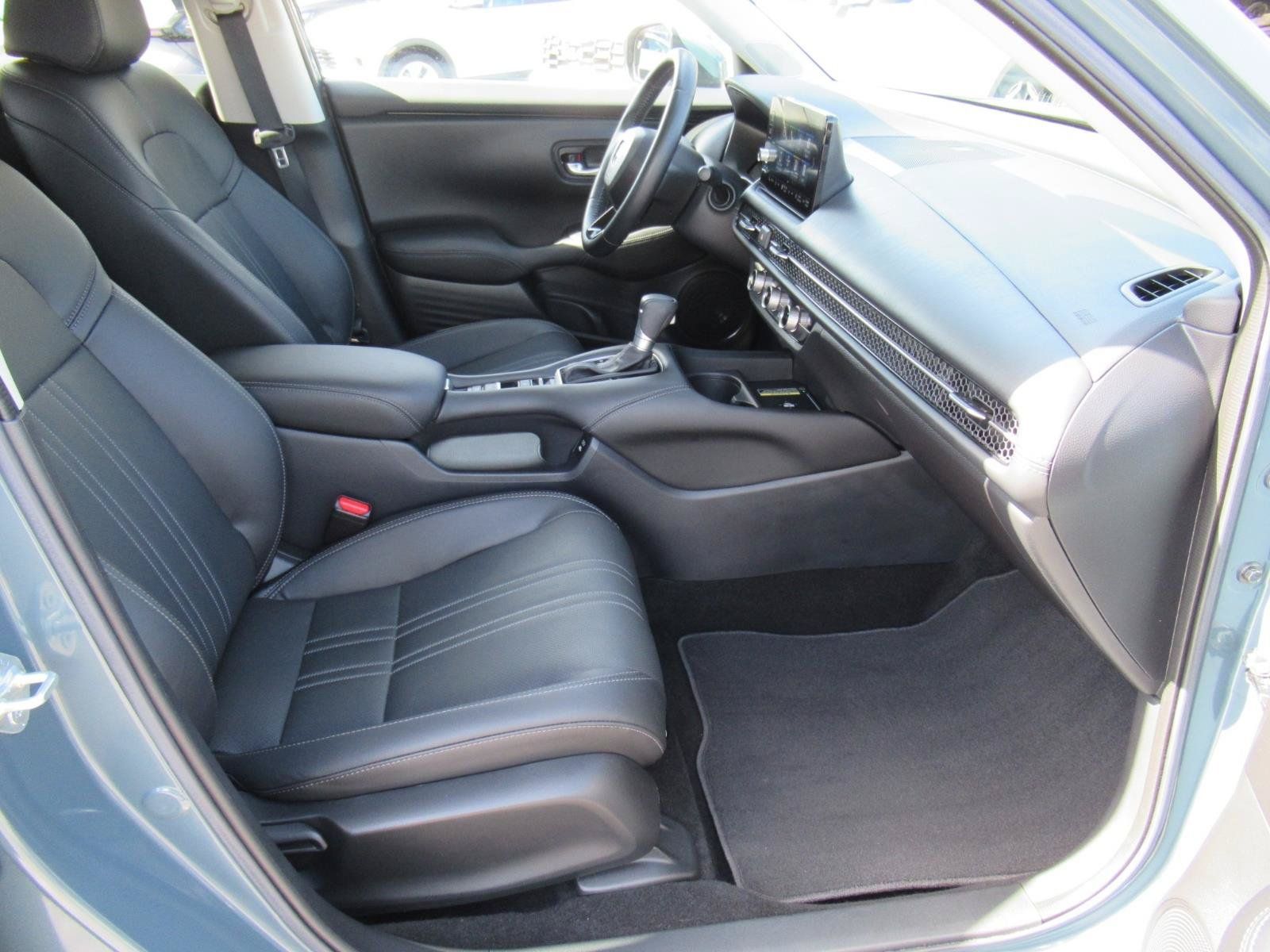 Used 2025 Honda HR-V EX-L image 11
