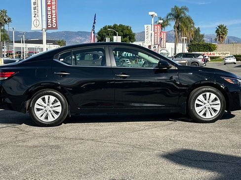 Used 2025 Nissan Sentra S image 3