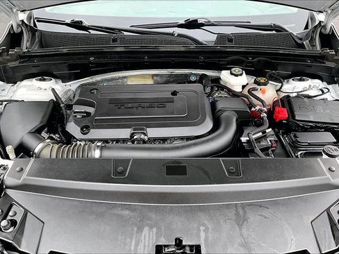 Used 2023 Buick Envision Essence w/ Sport Touring Package image 10