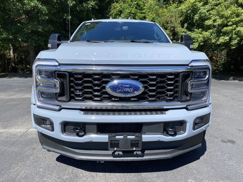 Used 2025 Ford F450 Platinum w/ FX4 Off-Road Package AWD/4WD image 3