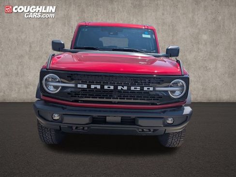 New 2026 Ford Bronco Outer Banks w/ Black Appearance Package AWD/4WD image 2