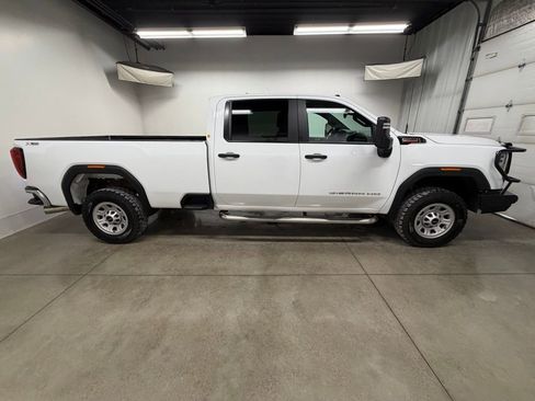 Certified 2024 GMC Sierra 3500 Pro w/ Convenience Package image 16