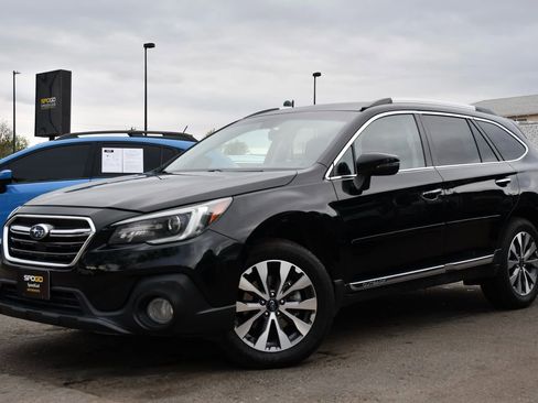 Used 2018 Subaru Outback 3.6R Touring AWD/4WD image 1