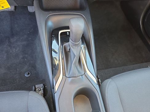 Used 2023 Toyota Corolla LE image 29