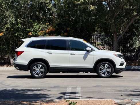 Used 2018 Honda Pilot EX-L image 3