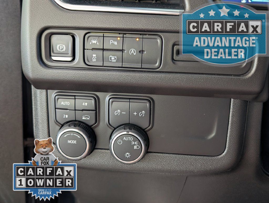 Used 2024 Chevrolet Tahoe RST w/ Luxury Package AWD/4WD image 16