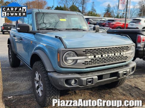 Used 2023 Ford Bronco Badlands image 1